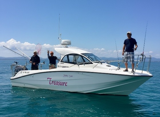 Kotori-maru's private fishing boat on the blue sea in Miyagi